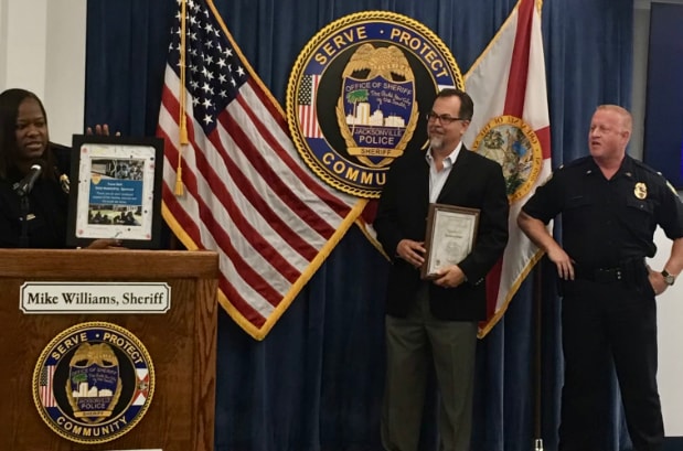 Thaddeus recieves an award